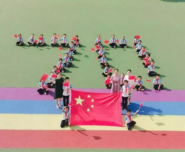 卡通骆驼救援